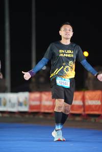 BIB: 42944
                            <button type="button" onclick="openModal(19758525)" class="btn btn-primary btn-sm float-right btn-popup" data-toggle="modal" data-target=".modal-high-quality">
                        <i class="fas fa-shopping-cart"></i> Add to Cart
                    </button>
                                            <button type="button" onclick="isThisMe(19758525, true)" class="btn btn-success btn-sm float-right btn-popup btn-isme hidden" data-toggle="tooltip" data-placement="bottom" title="นี่คือรูปของคุณใช่ไหม คลิกที่นี่เพื่อเอาเข้าอัลบั้ม">
                        <i class="fas fa-plus"></i> Add to album
                    </button>
                    <button type="button" onclick="isThisMe(19758525, false)" class="btn btn-warning btn-sm float-right btn-popup btn-isnotme hidden">
                        <i class="fas fa-ban"></i> Remove from album
                    </button>